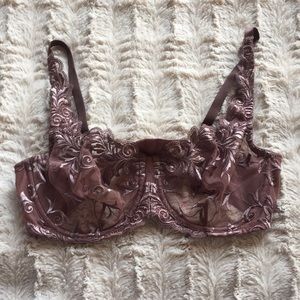 SOMA lace bra with underwire. 34C
